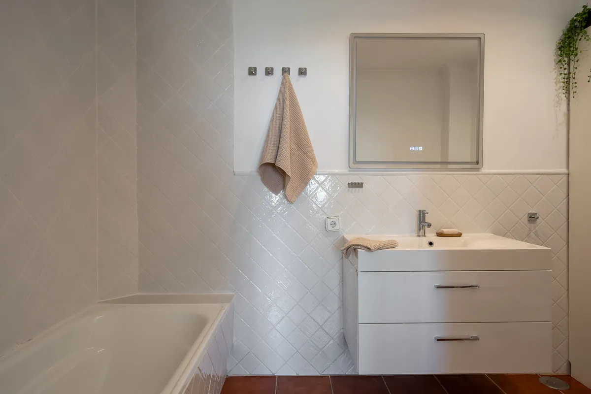 75956b56-7e55-41b4-ab6b-7d020b929a04