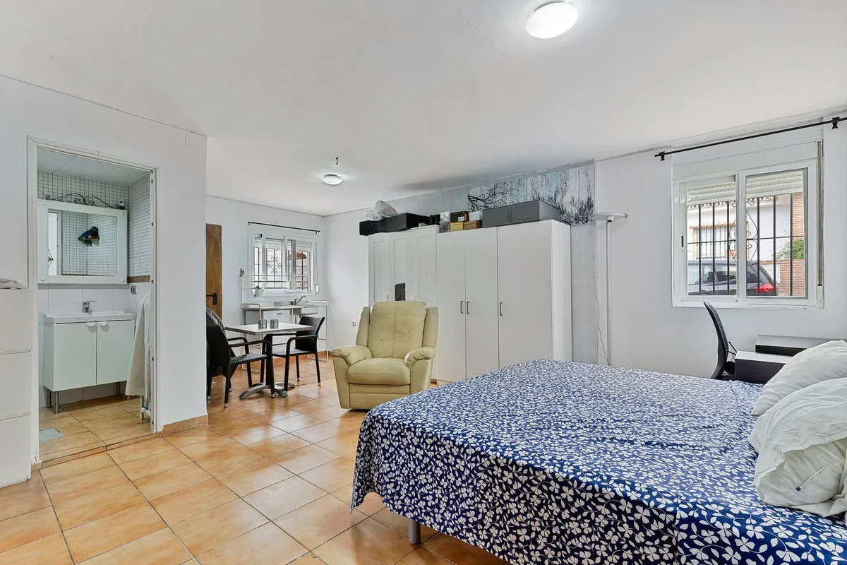 124c8392-eda5-4475-b4b6-39008246536c