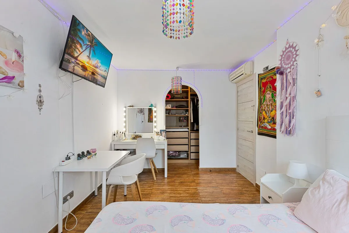 dad6f93b-4af2-41e4-998f-7cf0d1cf3ccb