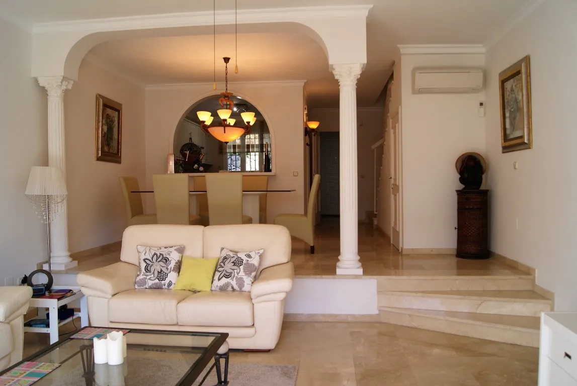 9d1a6a68-81b1-4fce-8471-0a8585f2d73b