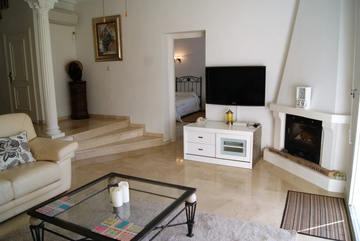 b54a062a-75ac-47e3-95ba-ce37a0d0d4d3