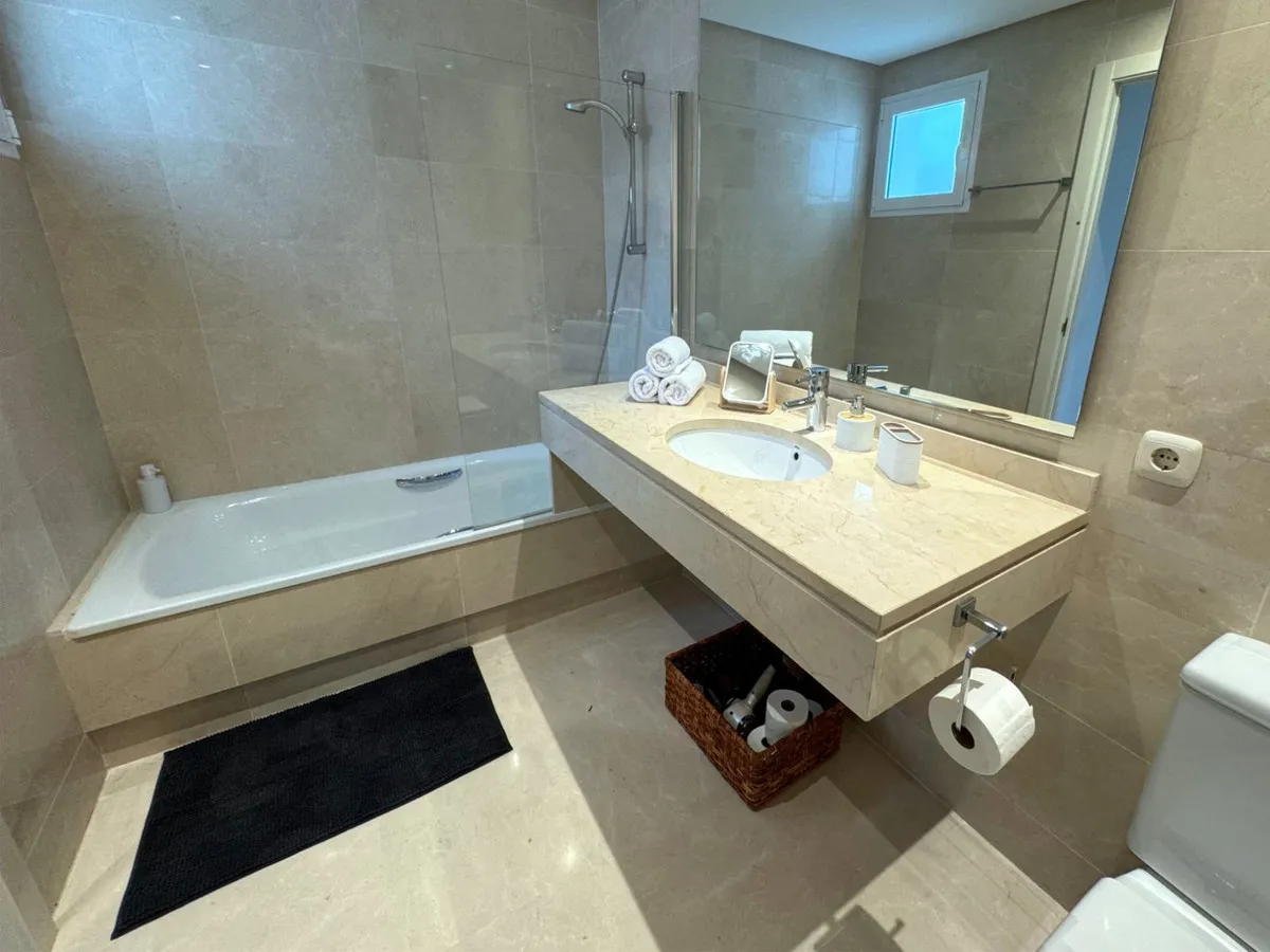 652fd62e-92c7-454d-abb7-dd63b051e568