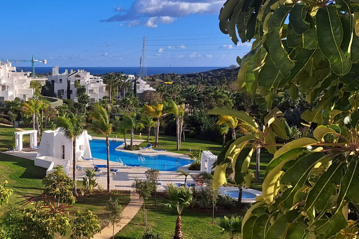 f1e95f86-7558-4e7b-b983-66df6b282851