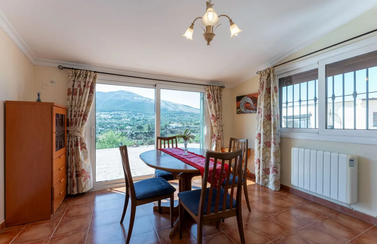 21b40ac1-d7b1-4cab-9732-ede59223cd45