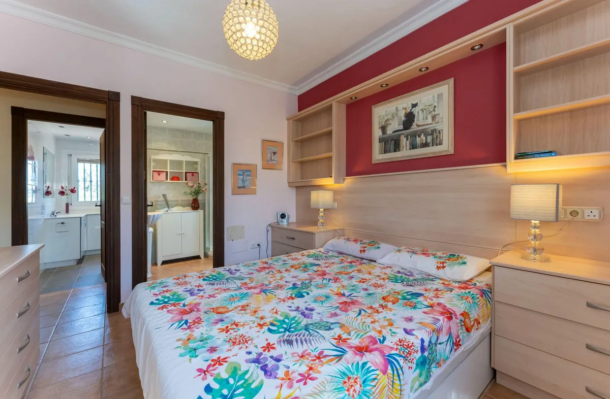 40e5674d-1ecb-4a87-b07b-a1b238aa11f2