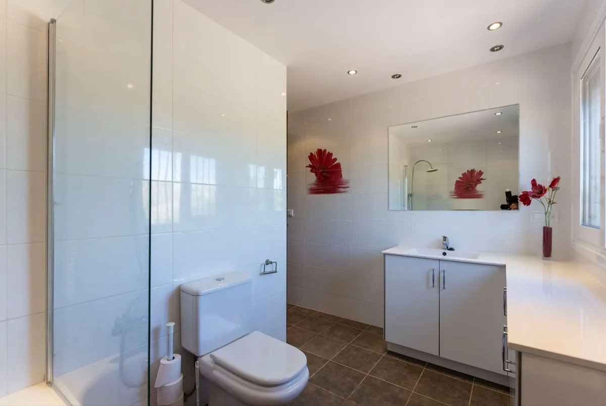 9c166107-5772-486a-bd31-9ccdc1131816