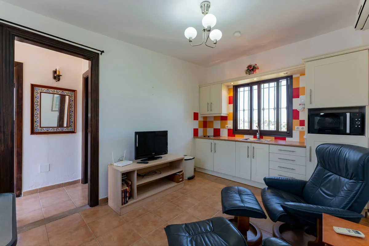 c06825a4-3bd9-4525-b03b-989a2f19987c