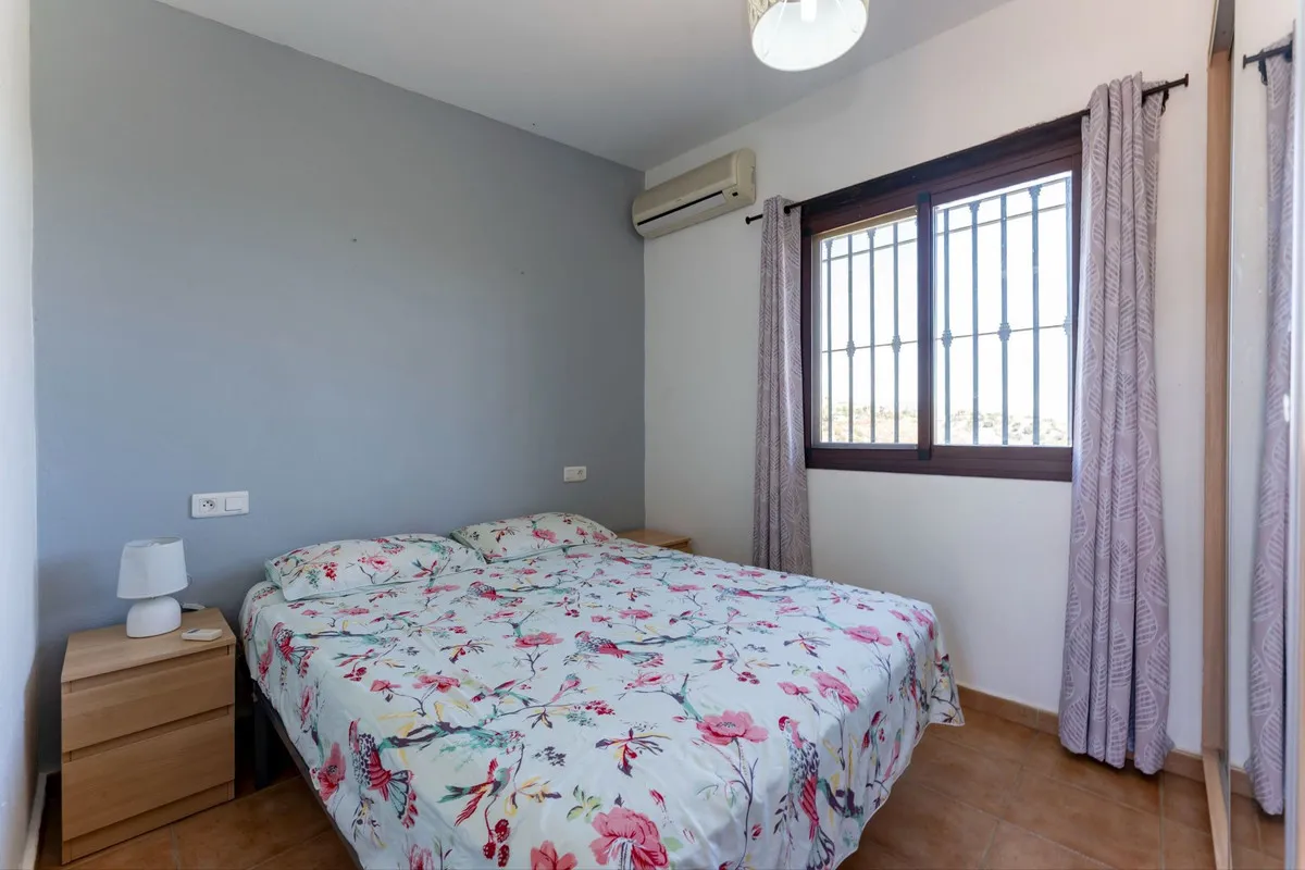 d9fd2ac0-b0ad-4972-8f42-f2e93580ebac