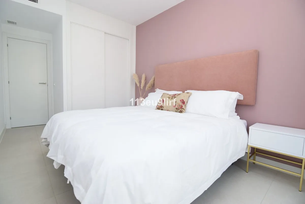 7d050d8f-36fa-4ad5-9df4-f330ffa77829