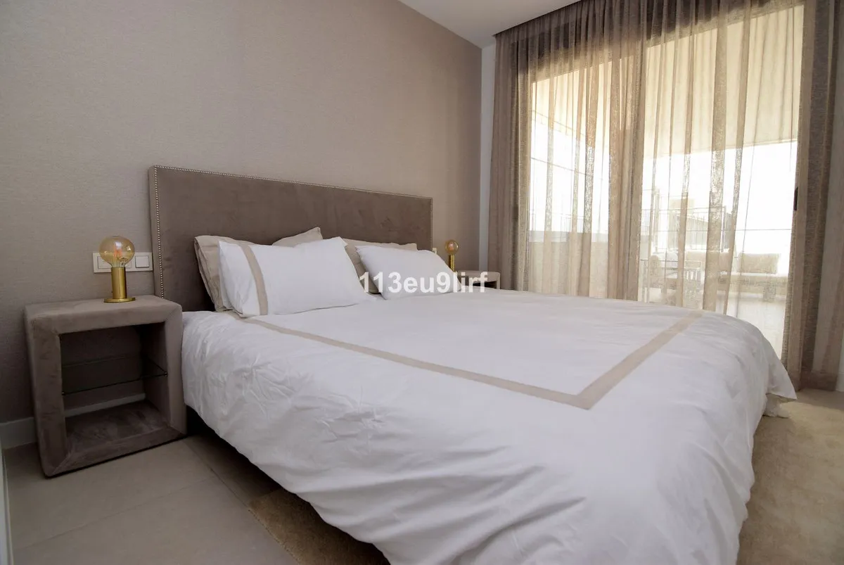 f0e15786-7ffd-4142-9beb-e01e85735ebb