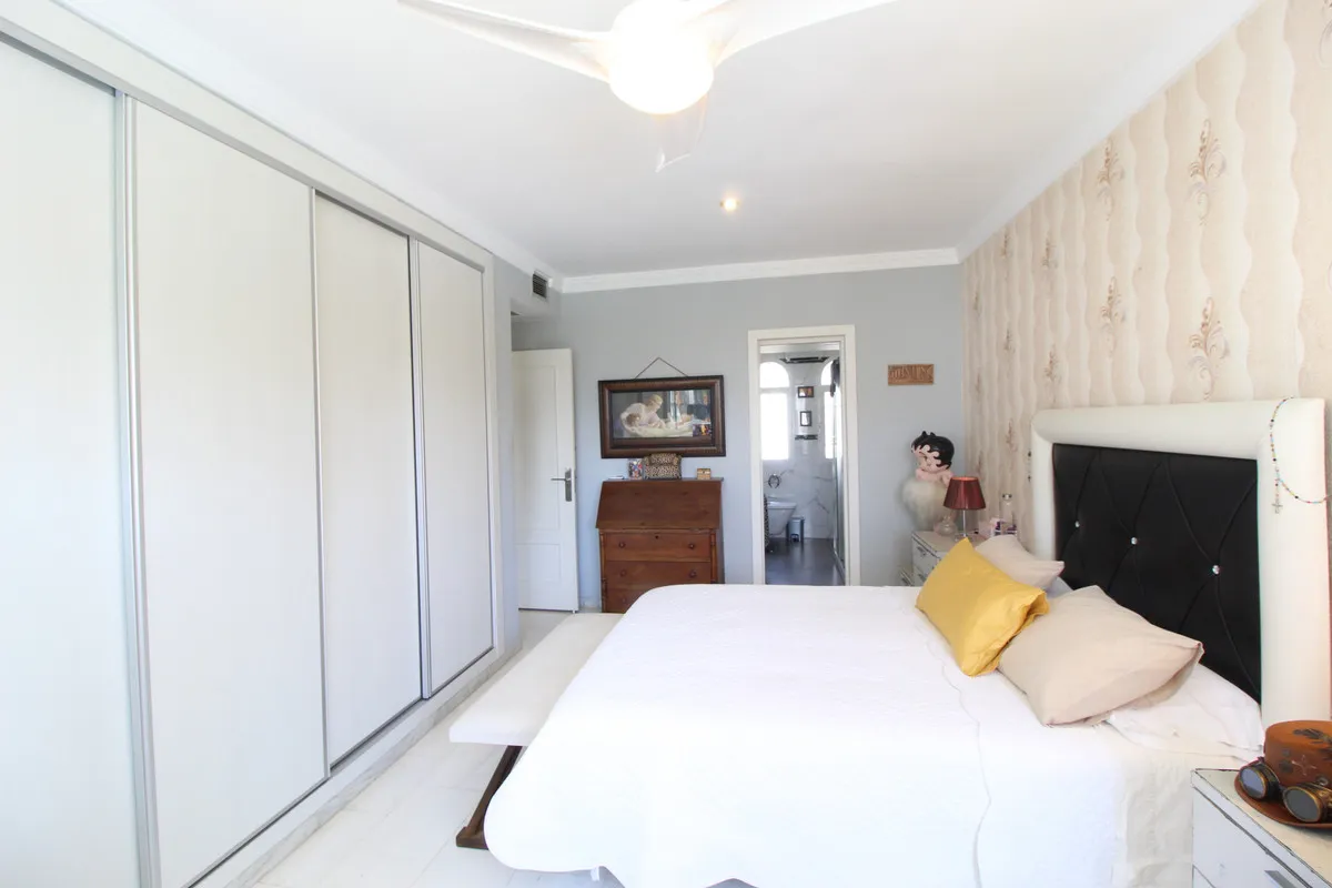 23f16264-7a90-4caa-b2f6-cdddfe74b2ae