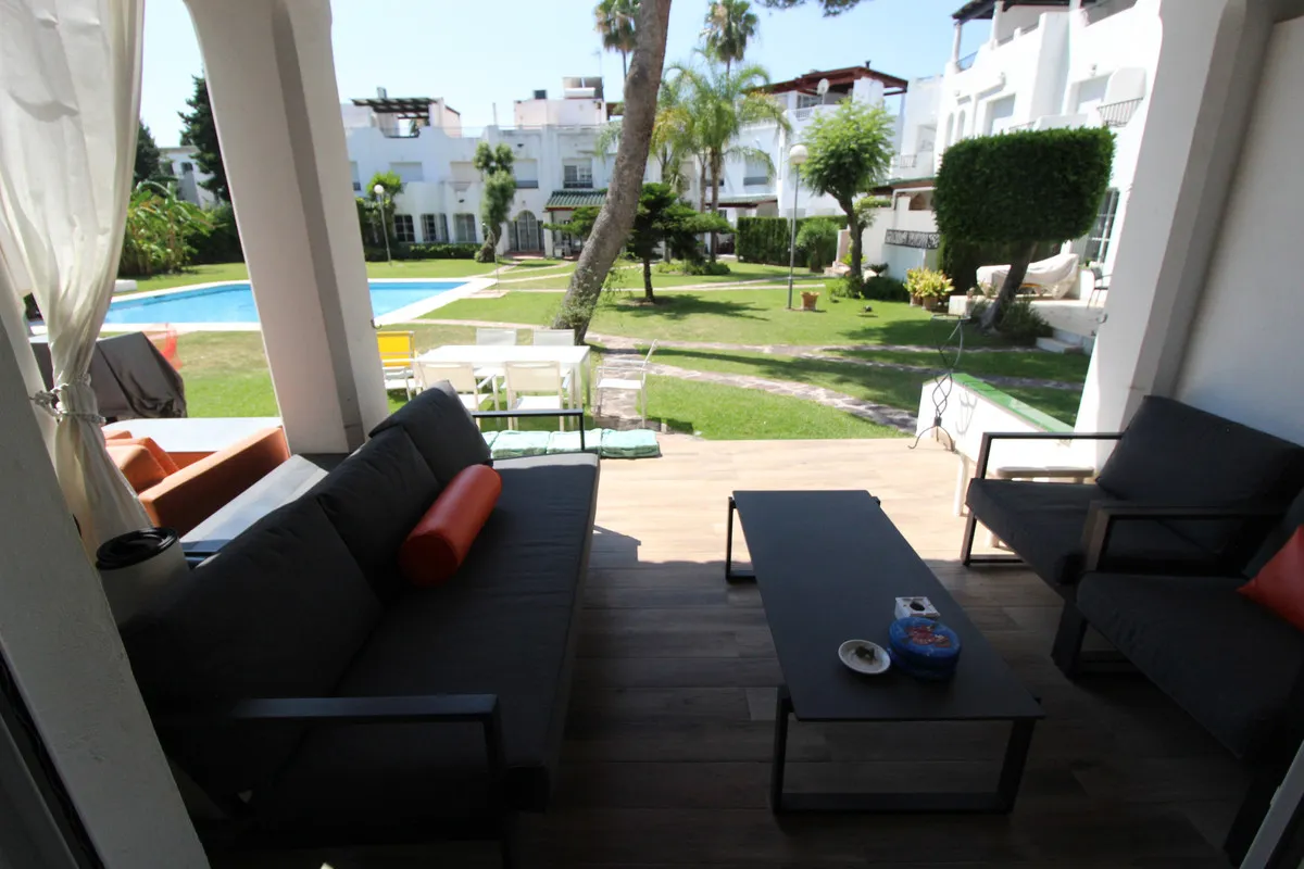 38e43e00-a99a-4186-8244-8c952fbe5b87