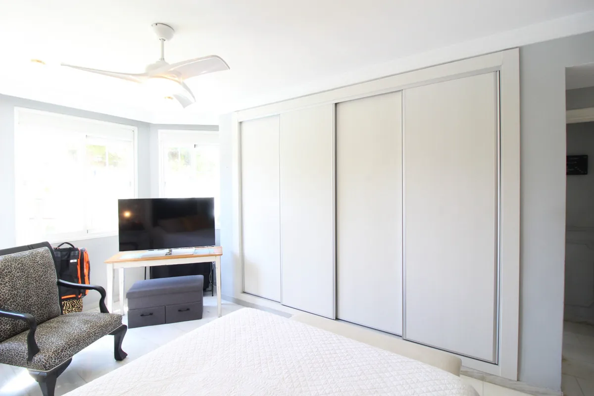 ce8c1ca6-f595-4091-871d-0b766fe3cadb