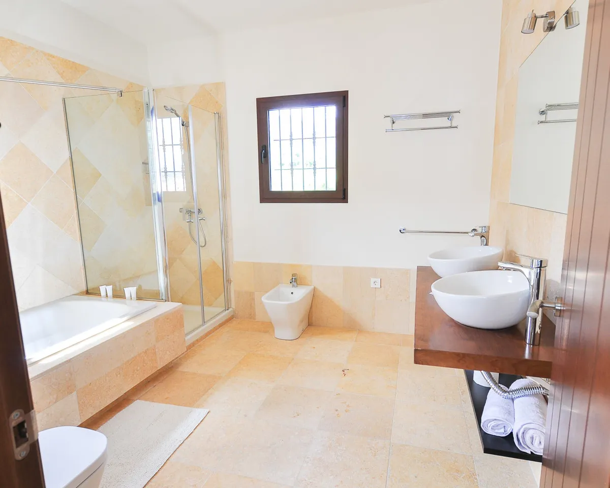 5ca0aa48-0da3-420d-b857-b0d5d7876e6a