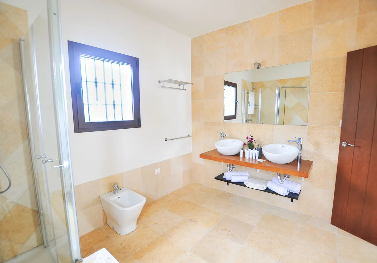 c5f22875-90e6-493e-a5af-4c1b9eff816b