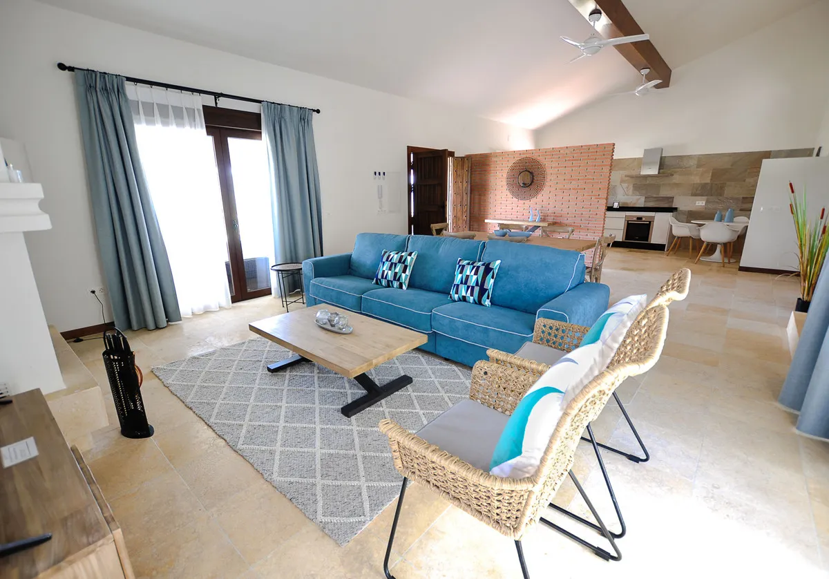 fb94e9fb-f151-471e-8aa7-10dd4a93fd2d