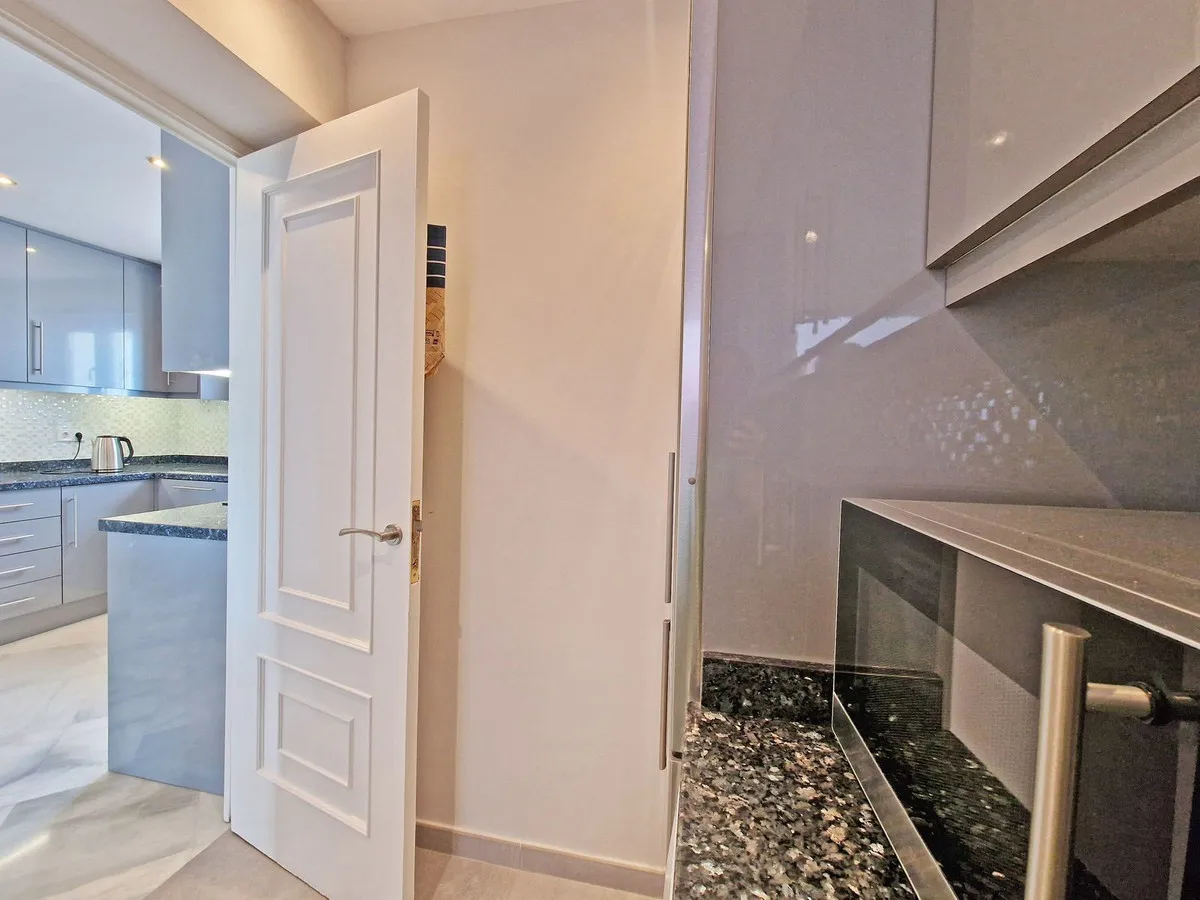 96cdae60-fd00-4a7d-8024-aa9493c34351