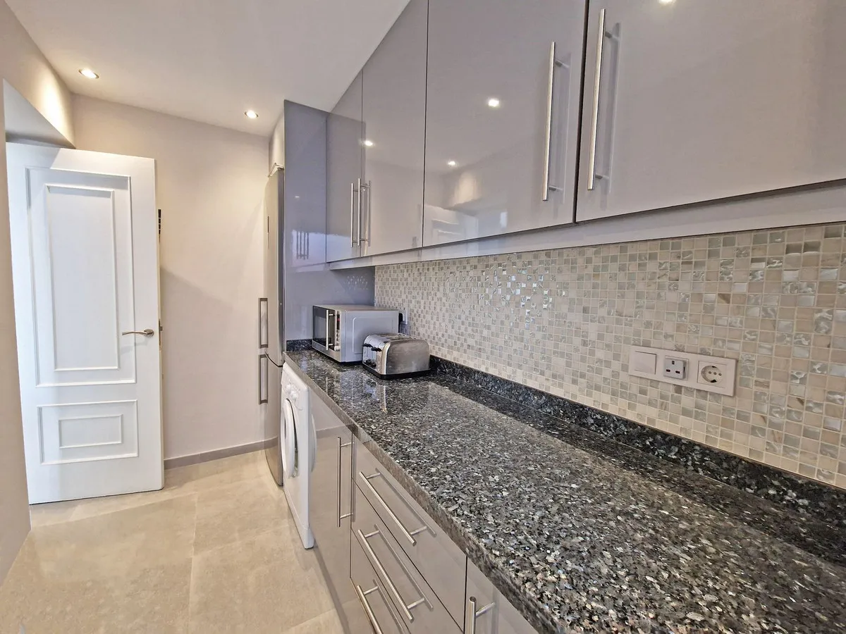 9c922a1d-ddeb-4f9f-9aac-0c2053a17589