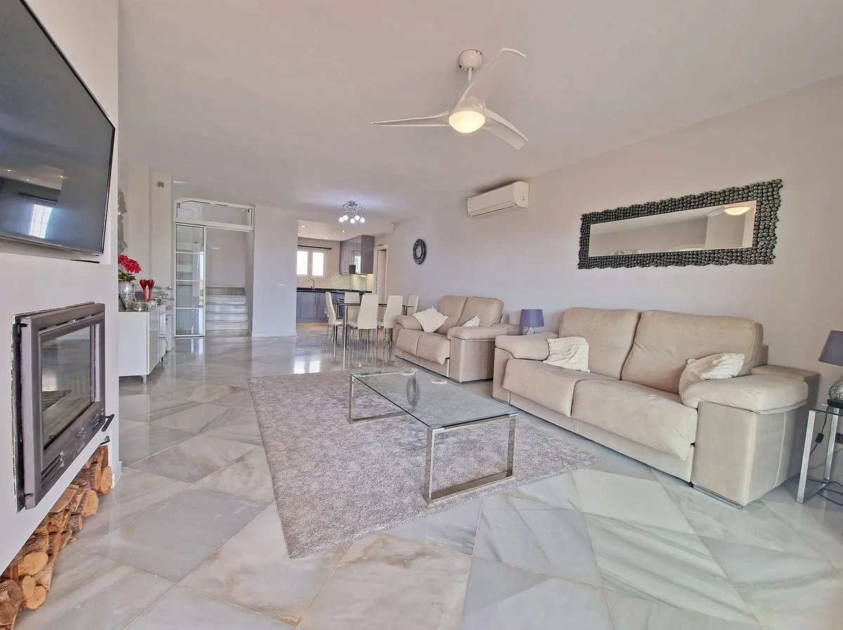 a62bb503-57d7-4c43-9c36-6e3273ff8980