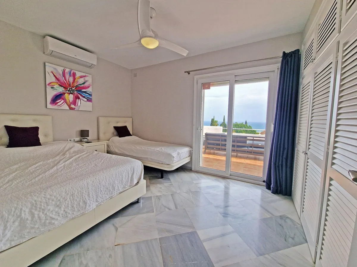 a70114a9-7047-4ad8-89e3-4386b0d32411