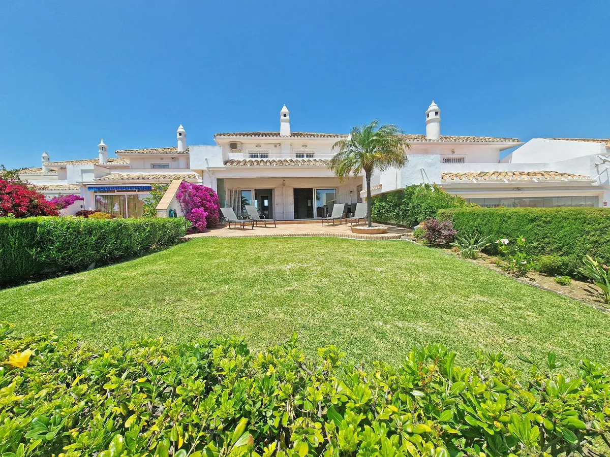 a8b5fb95-75dd-401a-8618-0dbe50f5e5ca