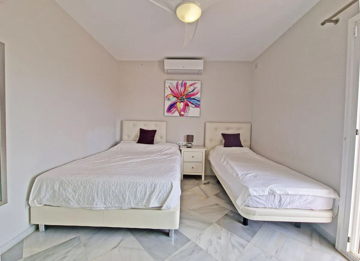 c6cede8d-ee71-481c-ab6c-9de9a1edbd12