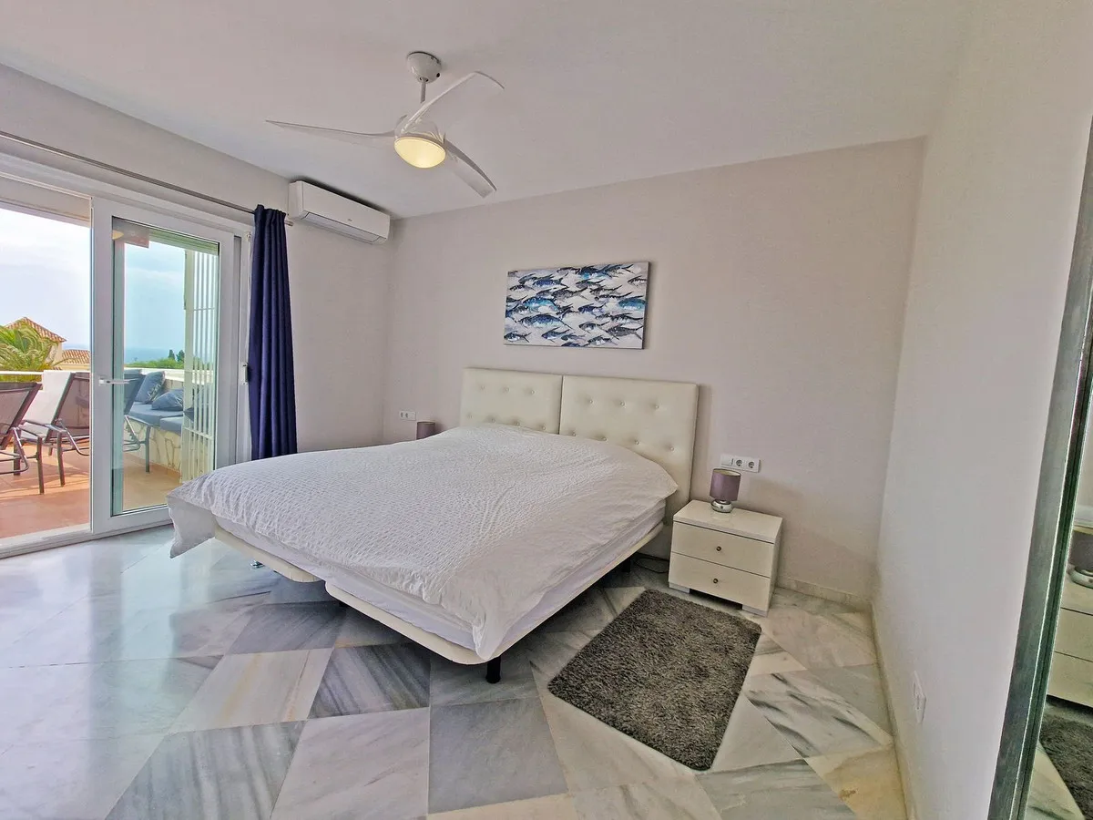 cf0e1a02-508f-4d08-be62-b54b452294e7