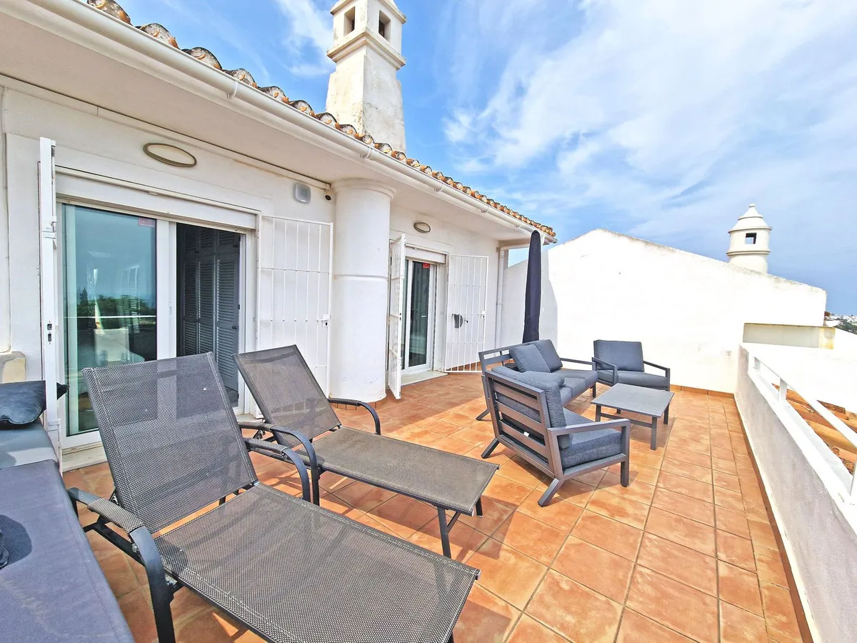 e9098cb3-6c76-437a-a189-9e2b13e158bb