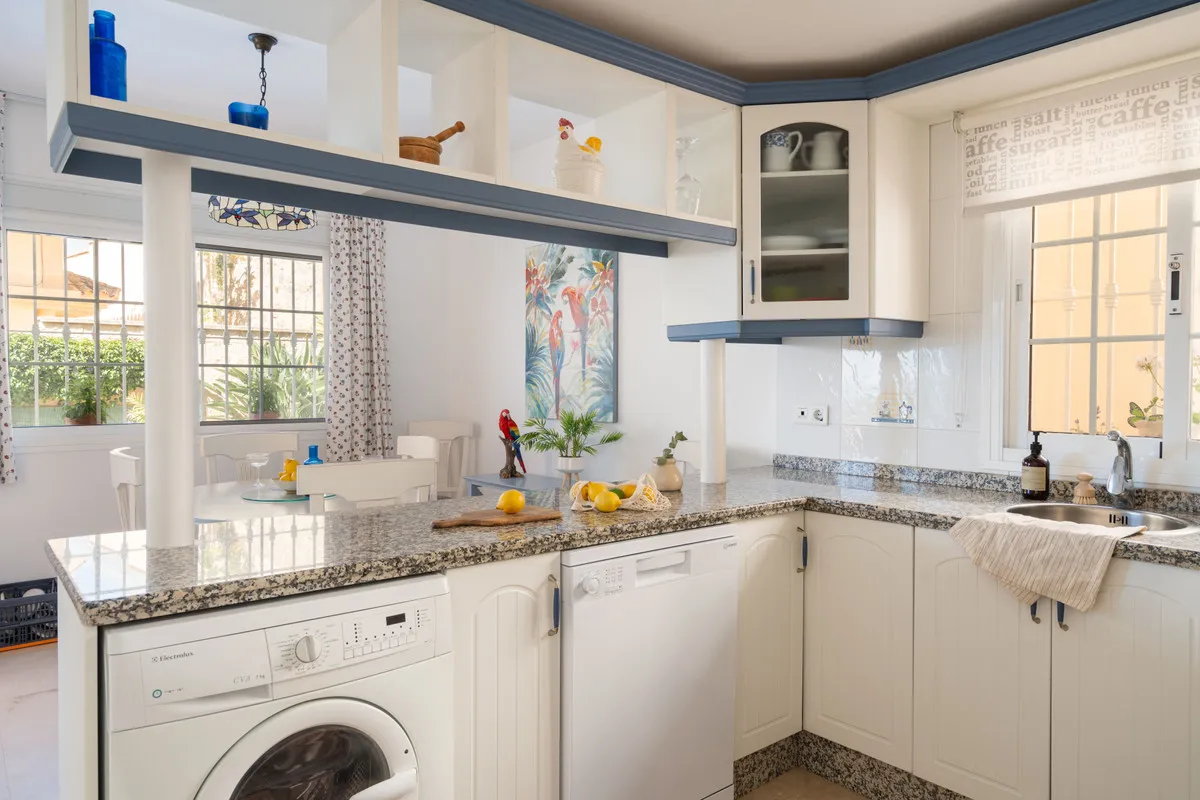 0aaadf39-7d66-4bfb-a418-9d1efeae313d