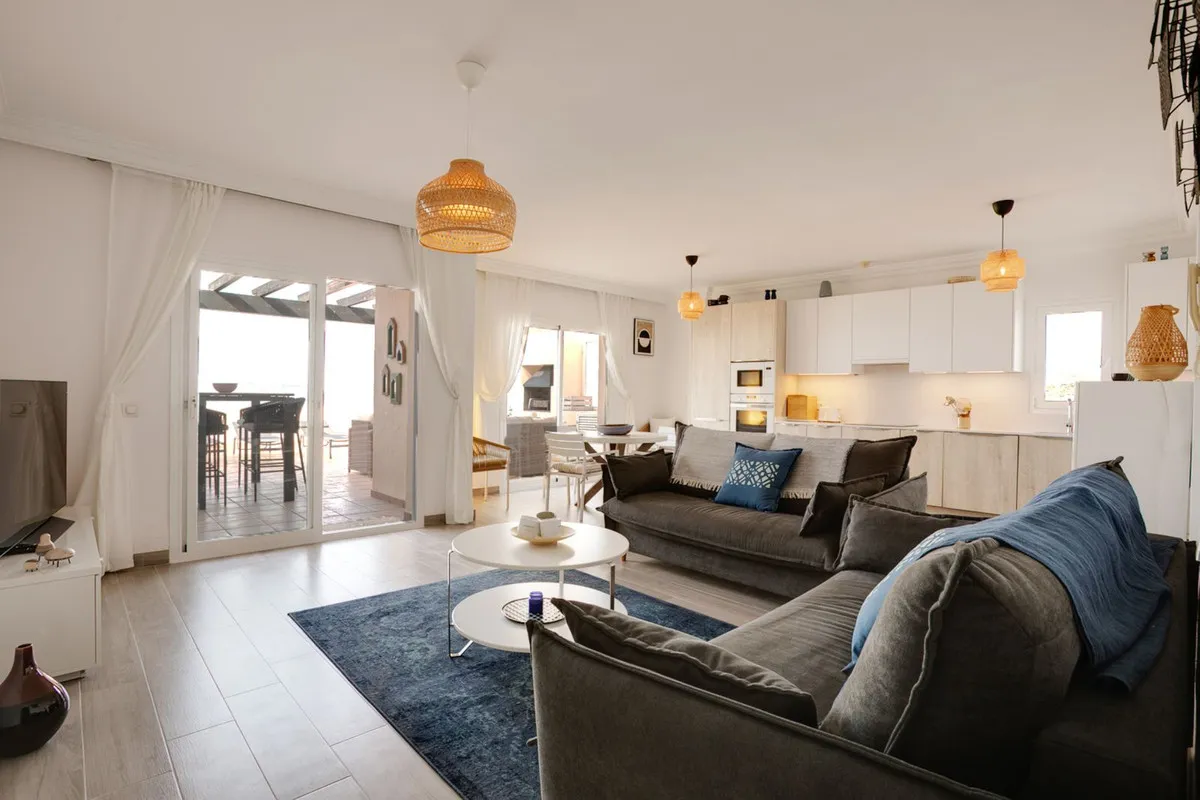 8d321632-d7de-438c-8718-3e50e6548a55