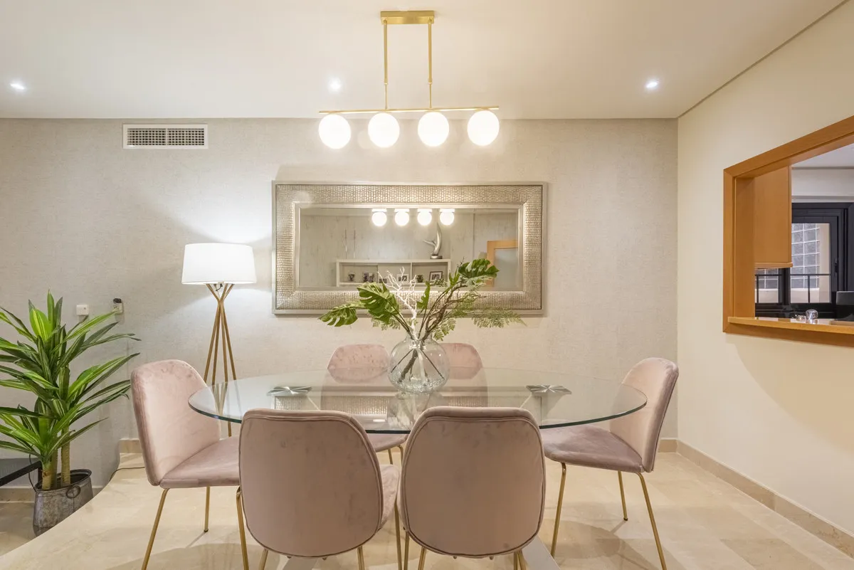 0930a6e2-bdab-4901-a1c5-ba7d93991d56