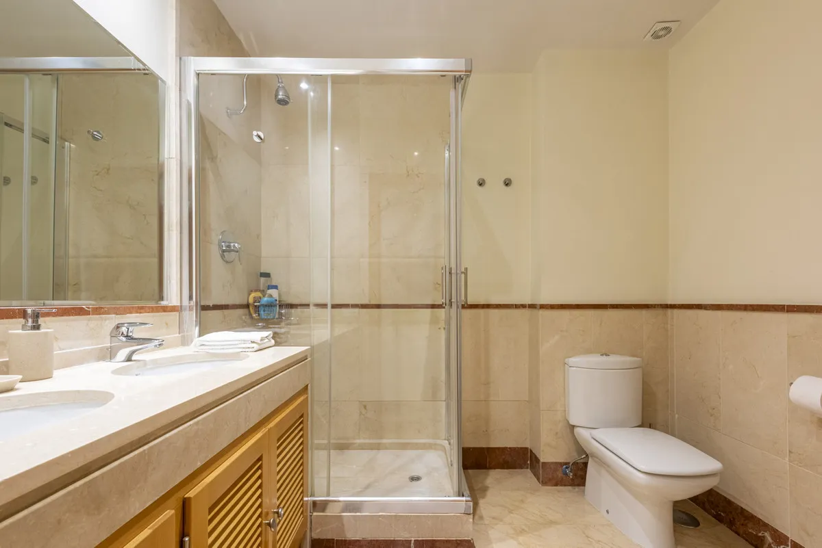 3a076d8a-4dc1-43cb-abaf-96ad3299bc26