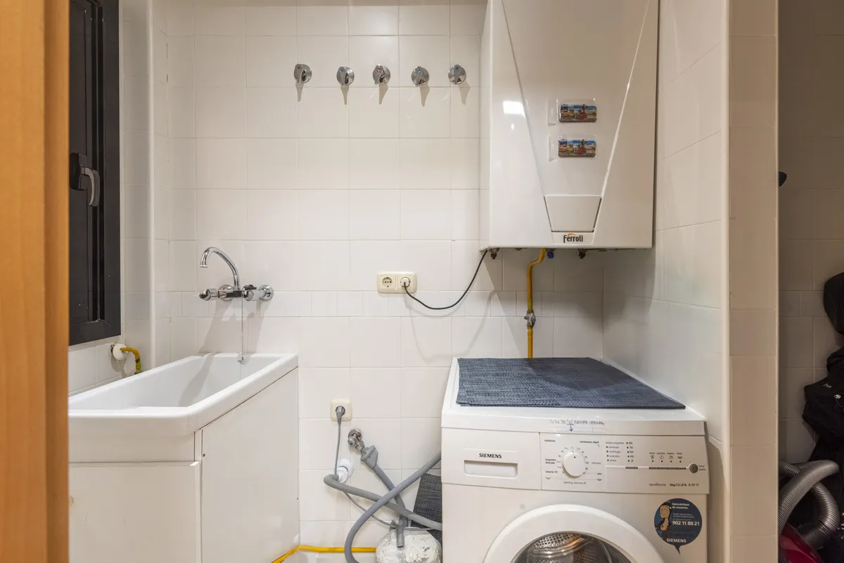 f01ec386-6650-49df-a64d-9f883ff741da