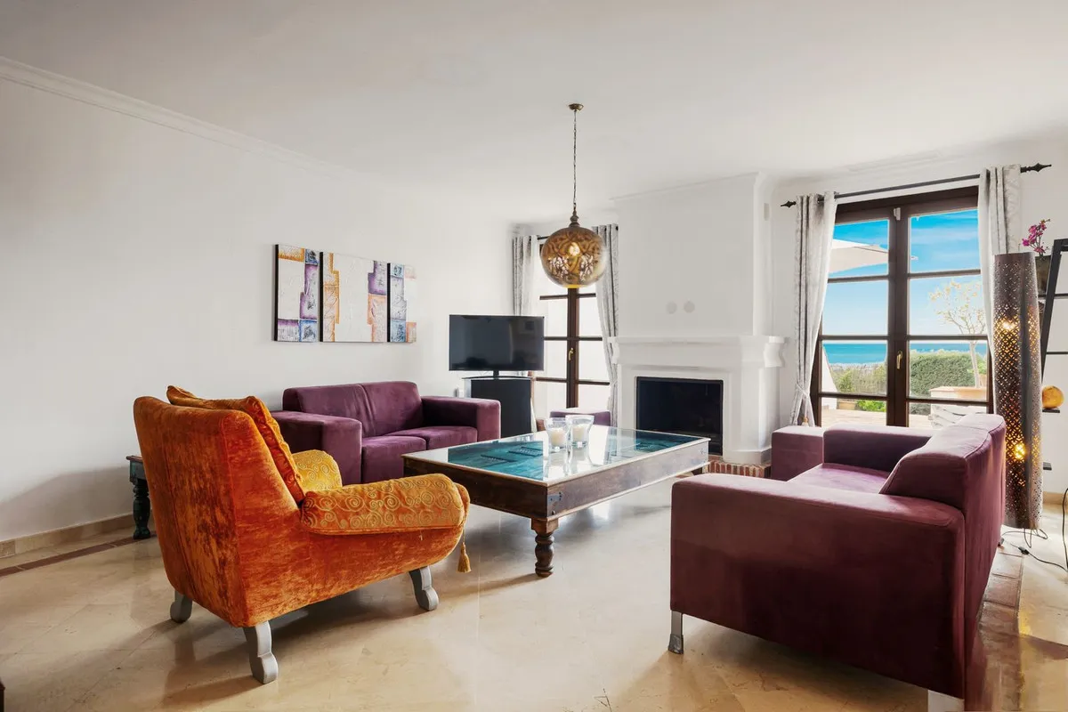 c1cc9a6a-abef-446d-86e9-875472bbe2a4