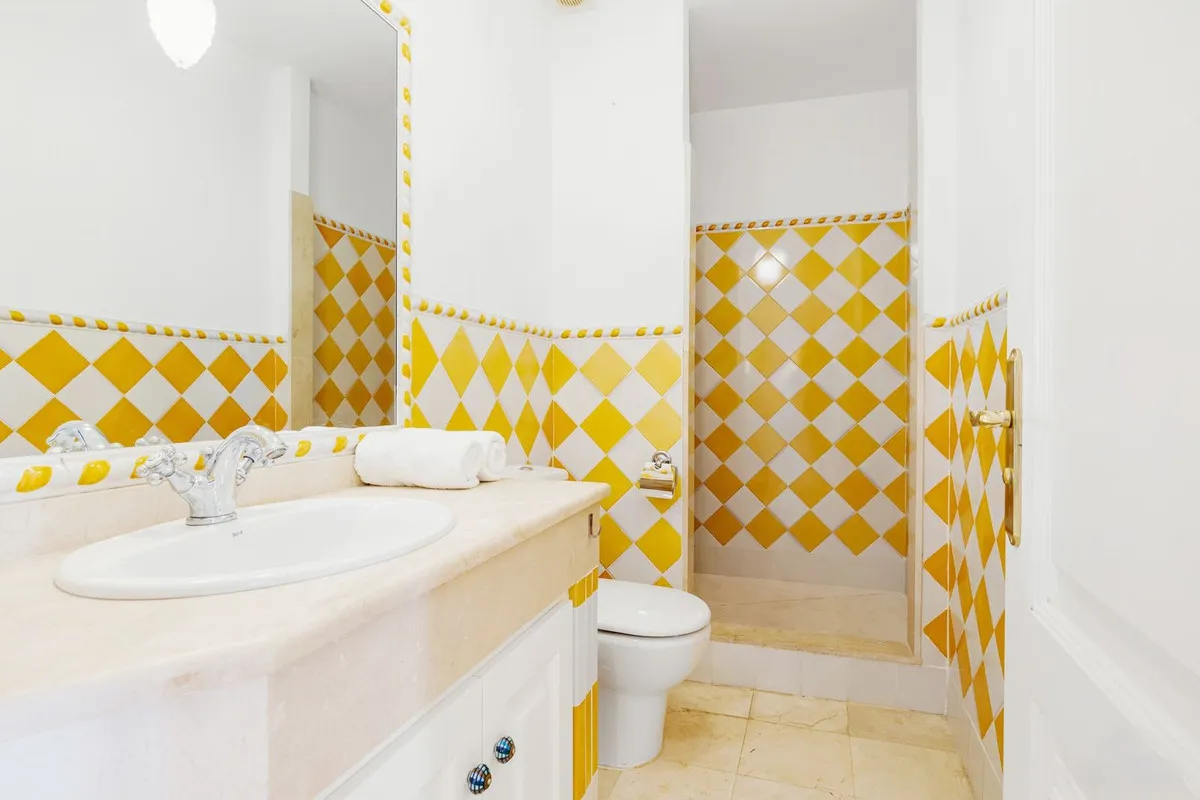 ea20c8e3-60fc-4370-a499-70732fcd953d