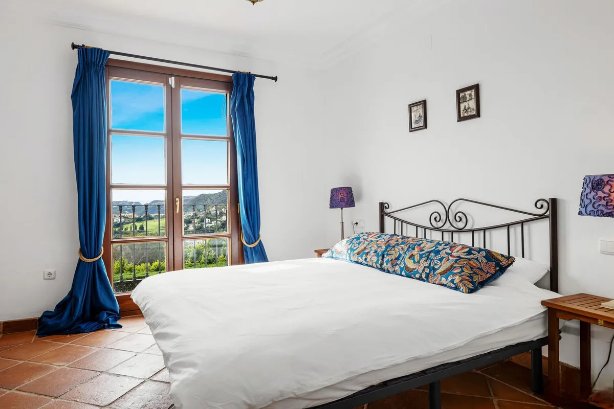 f1bc4ad8-cc63-4152-abaf-cd6e29b4f99e