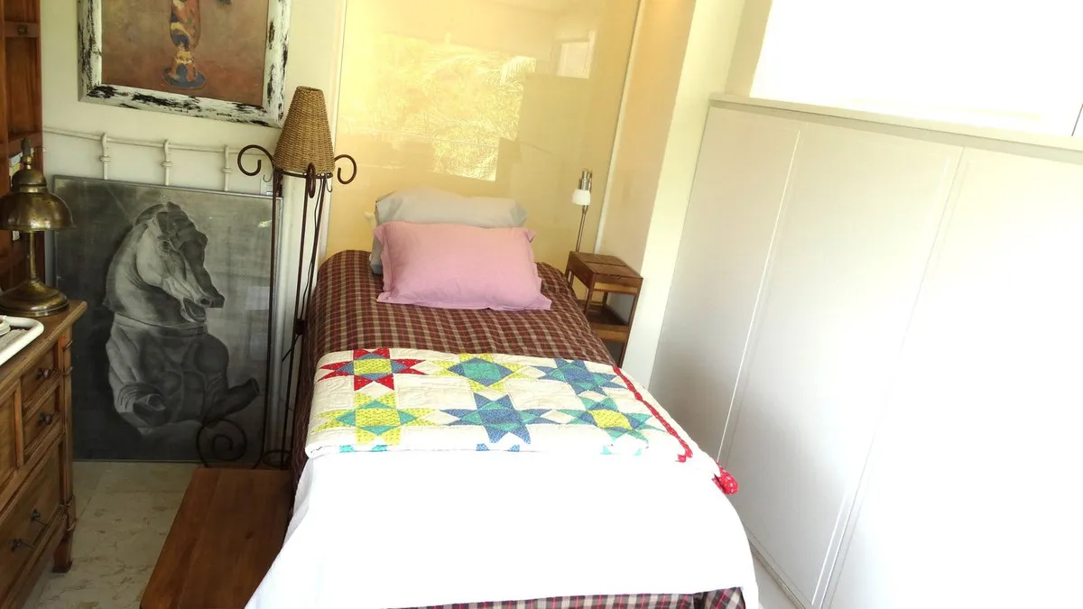 4cbfabff-f2fc-49c3-a3b7-8d9caadee839