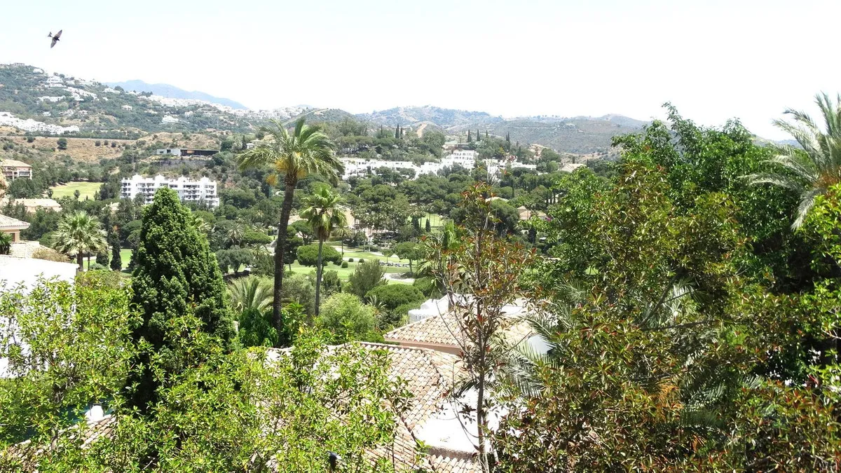 fdc6abed-db83-4618-9a15-ec0792c73112