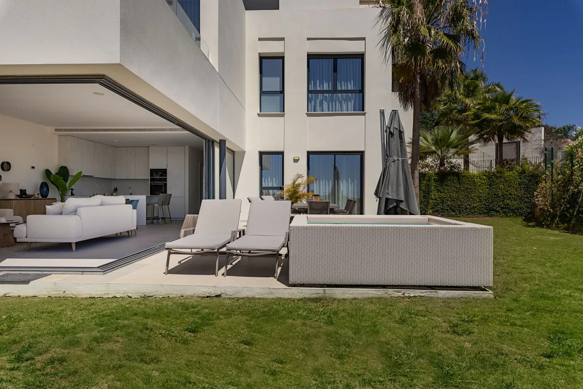 a15343b1-c863-405b-baf8-8abd76c467e1