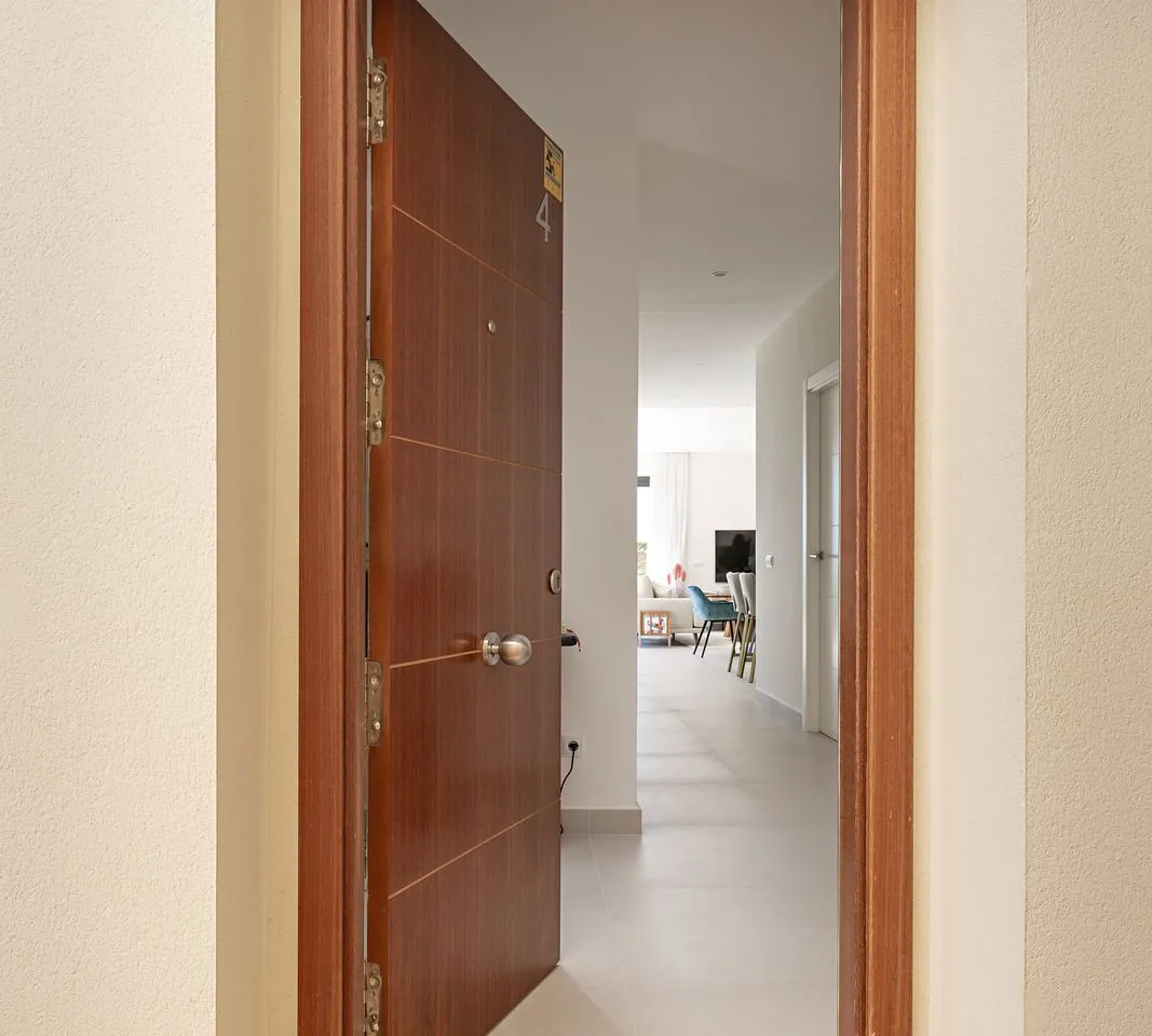 bb771127-32f2-4769-9297-ee1213f094bf