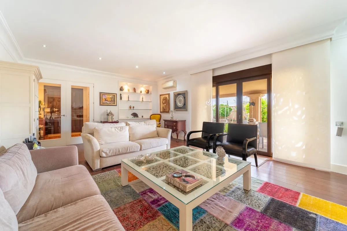 06f9ad6d-5382-4b8f-ada6-417fbb1a4ba1