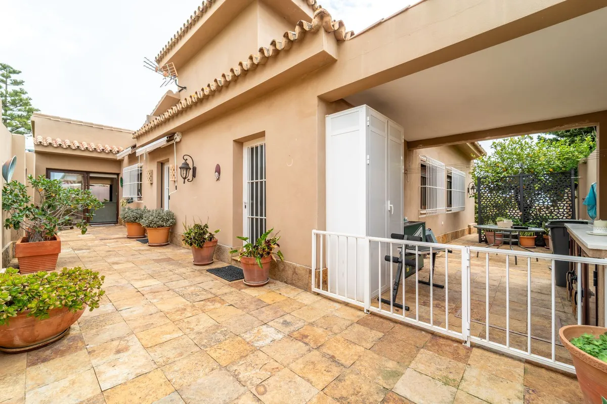 a27e4e3b-f5c7-40d9-a348-4c989a55192b