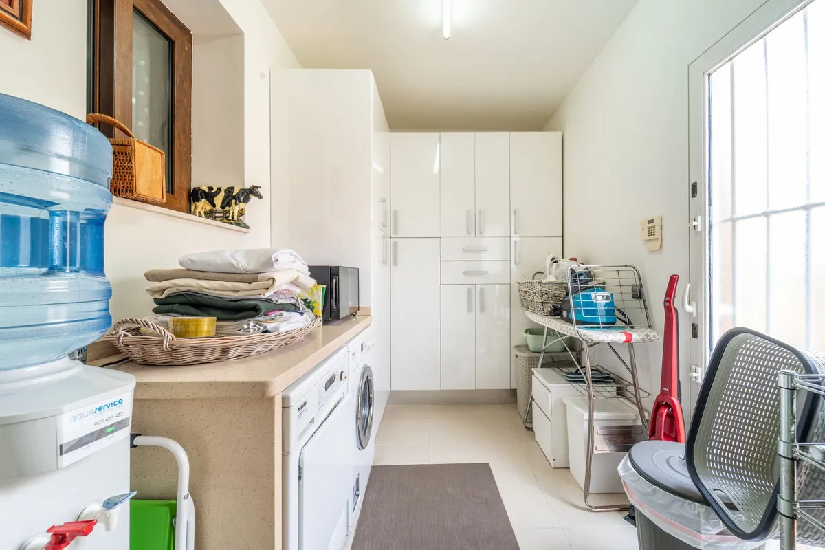 e1744630-2917-4147-a861-9c24d12b5a9d