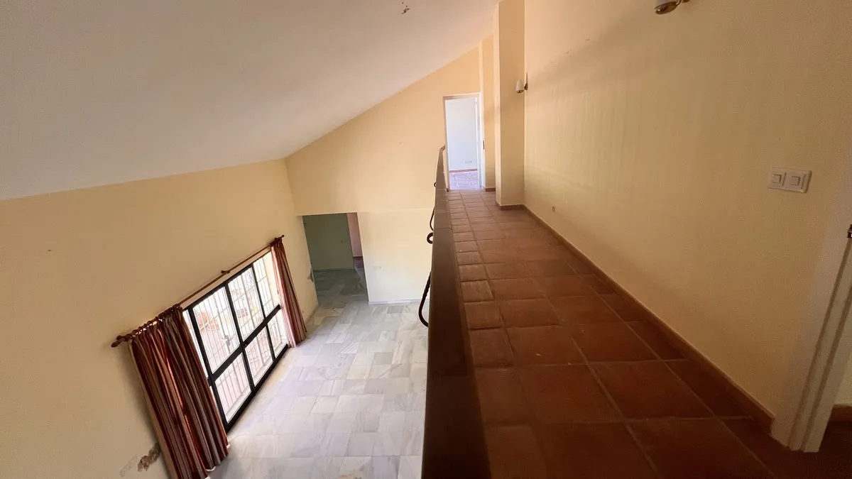 295fad4c-8180-419c-9ae7-71c0e2414ba1