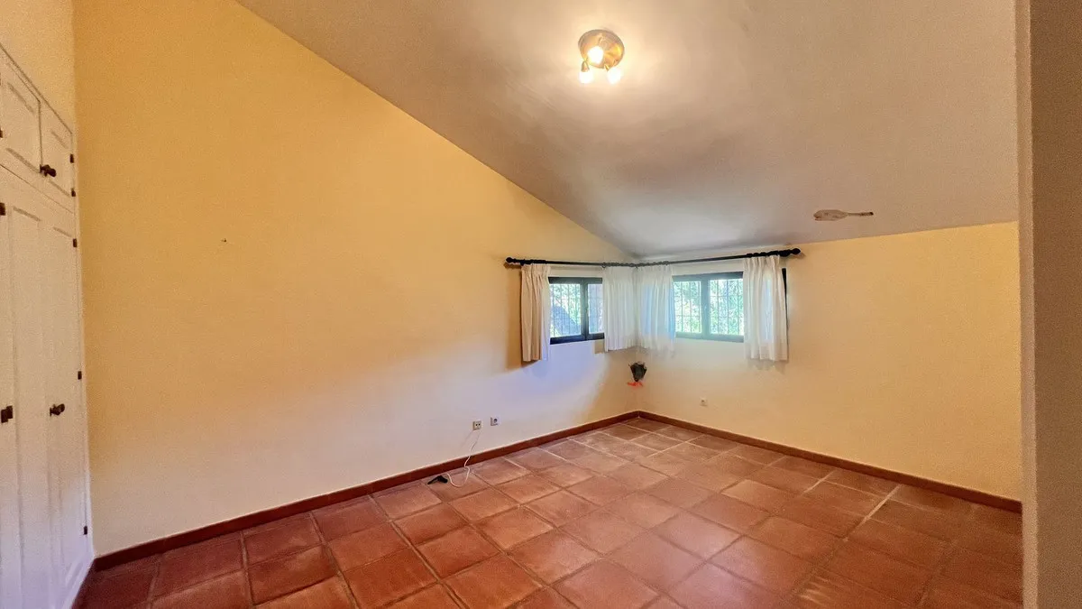 6bf128d1-0e47-4a00-912f-f20bb5b40a89