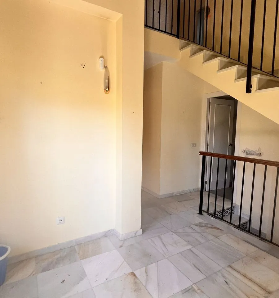 e5097bcf-ebe2-4950-b596-8c4b2363b77d