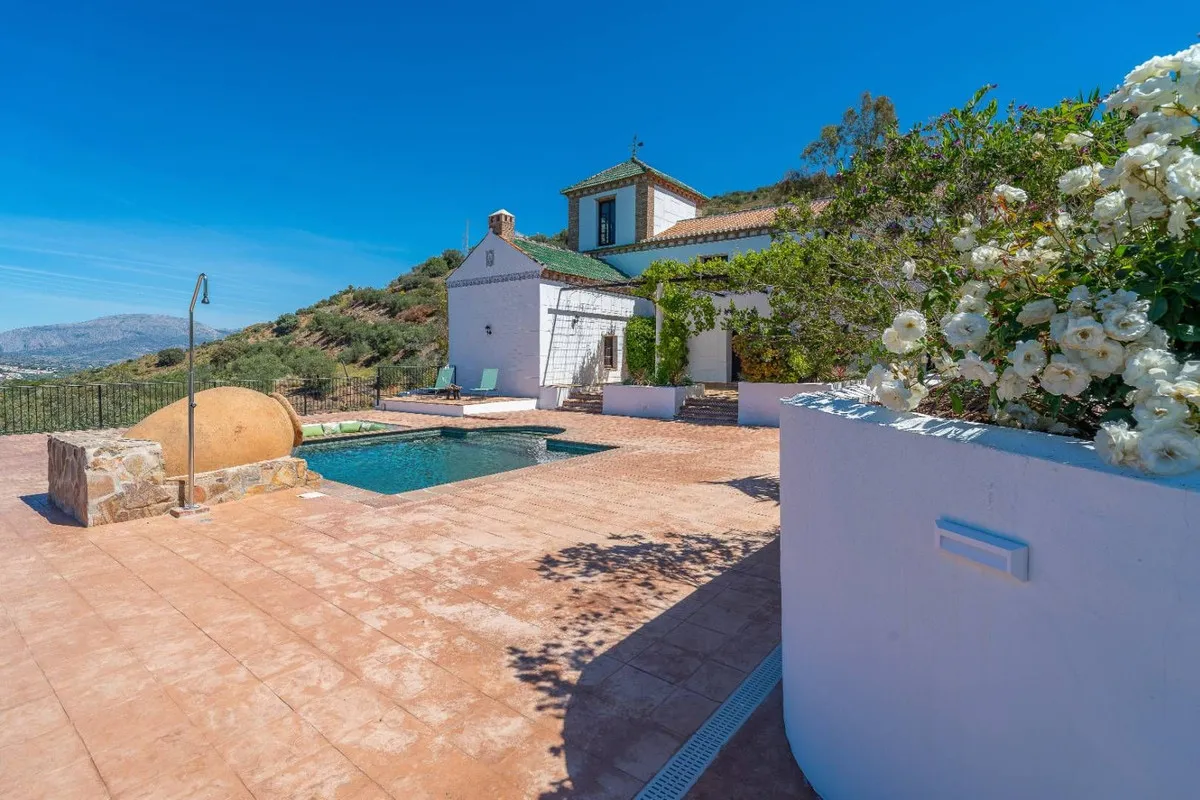 2d91719d-75a0-423d-bbf1-5dcb63c19481