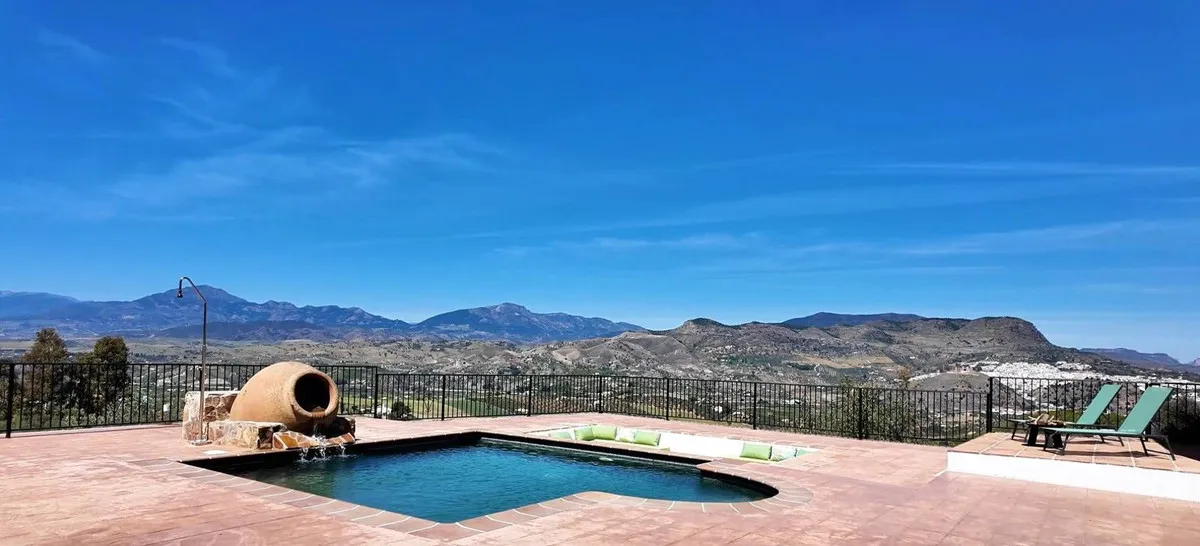 65aed7cf-d5e7-40e2-bc1f-7367a4e22700