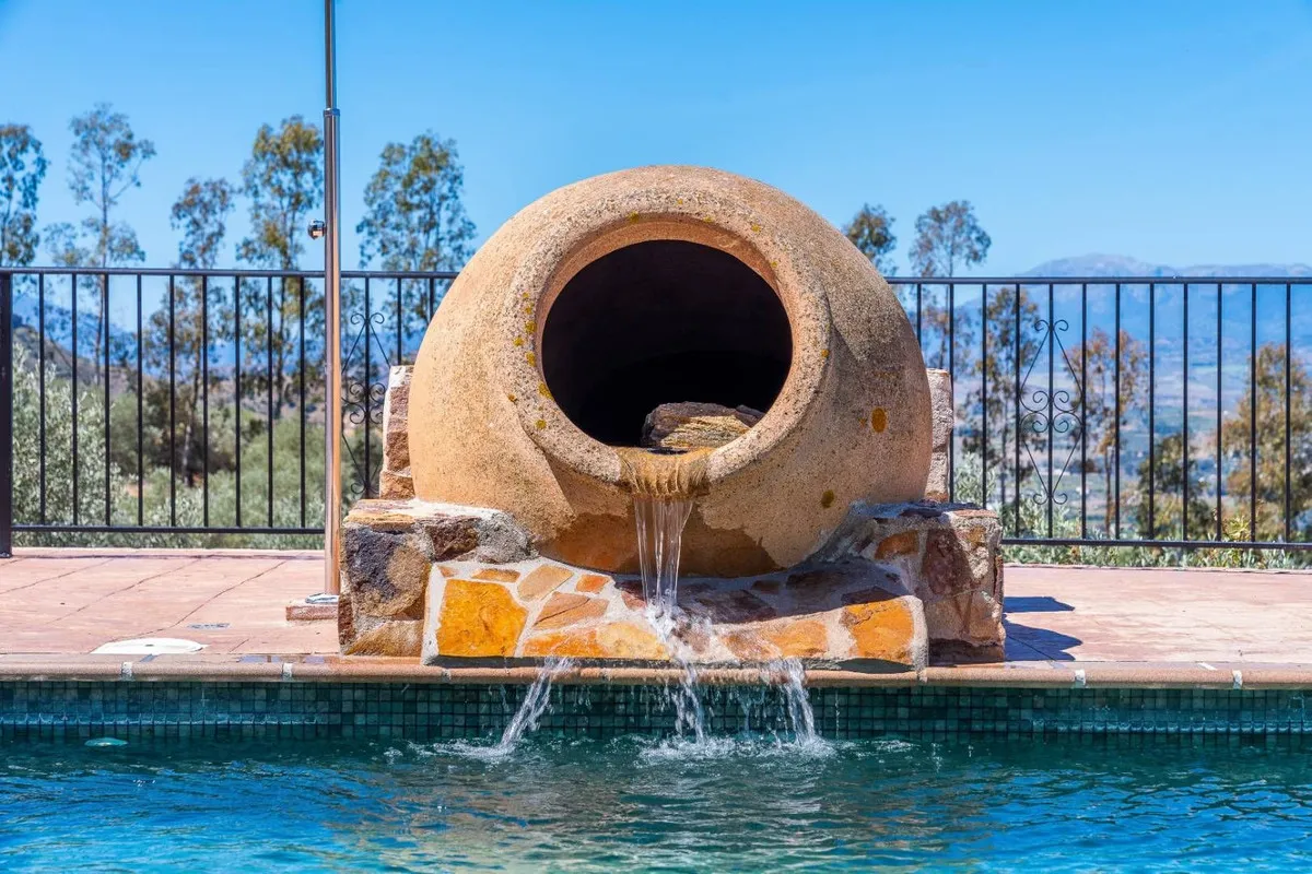 8a021ec1-ee07-4ebd-9375-f9e294ca9a67