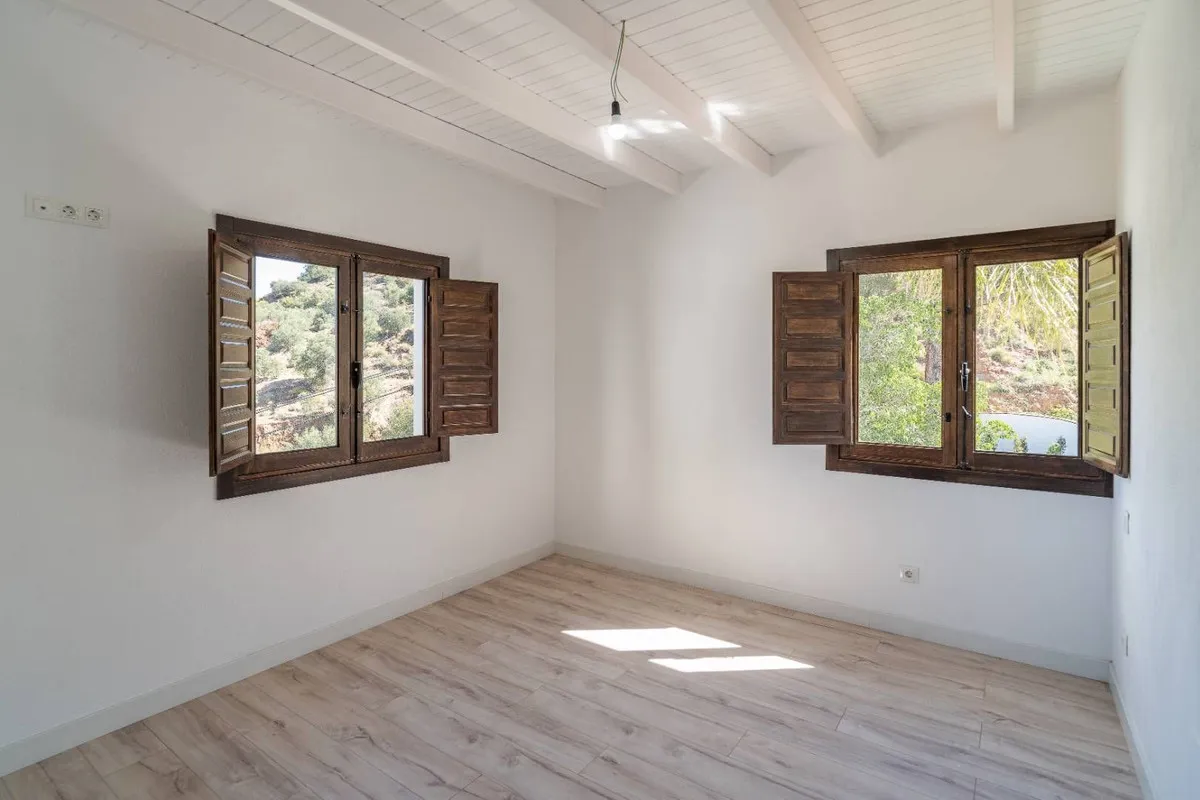 a40da431-3e92-4e95-9b9f-4b76bf384fcd